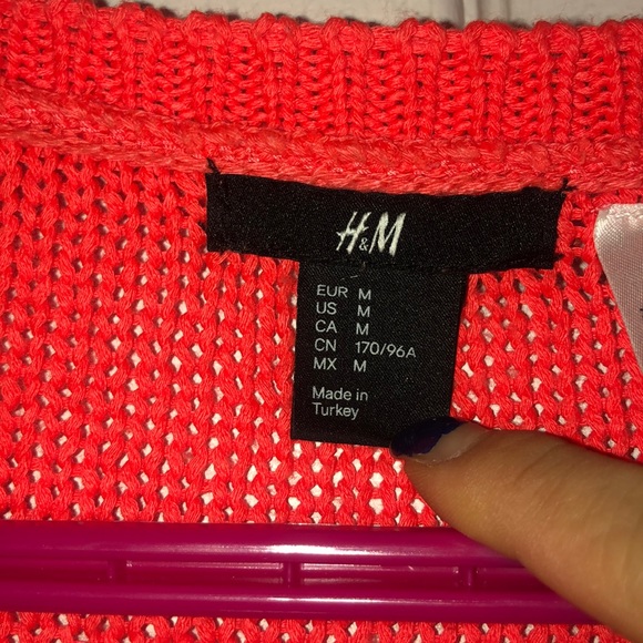 H&M flowy coral knit sweater - Picture 3 of 4